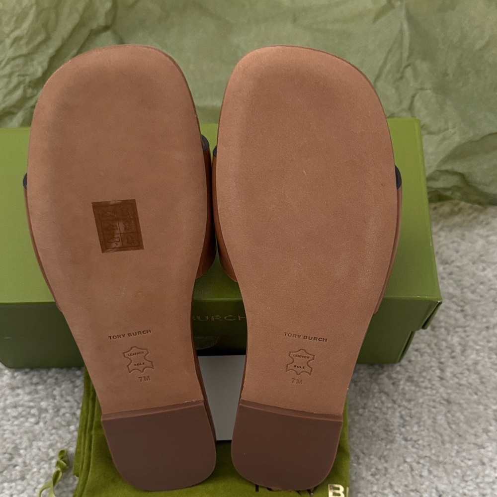 Tory Burch Women's Ines Leather Flat Slide, Tan, Size 6 & 7 Available - NWT - Picture 6 of 6